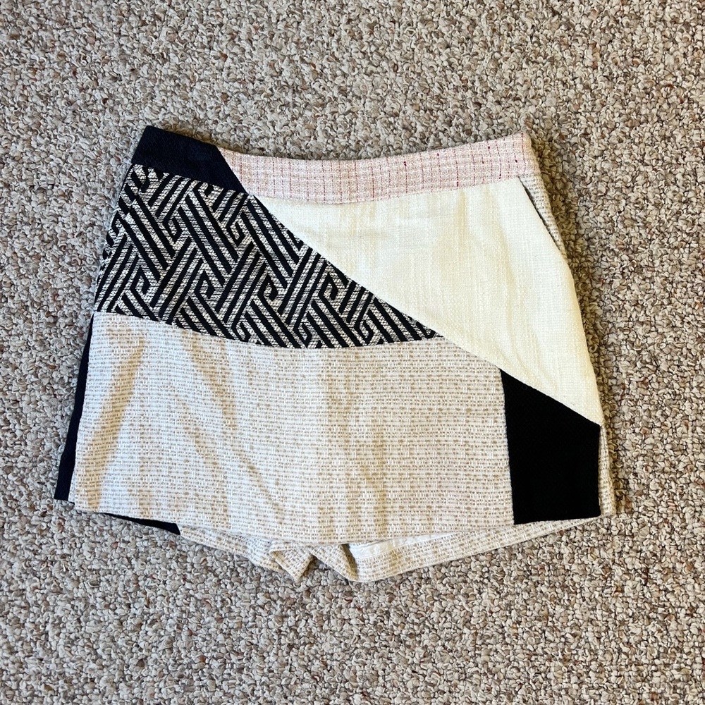 ANTHROPOLOGIE Elevenses Pattern Skort